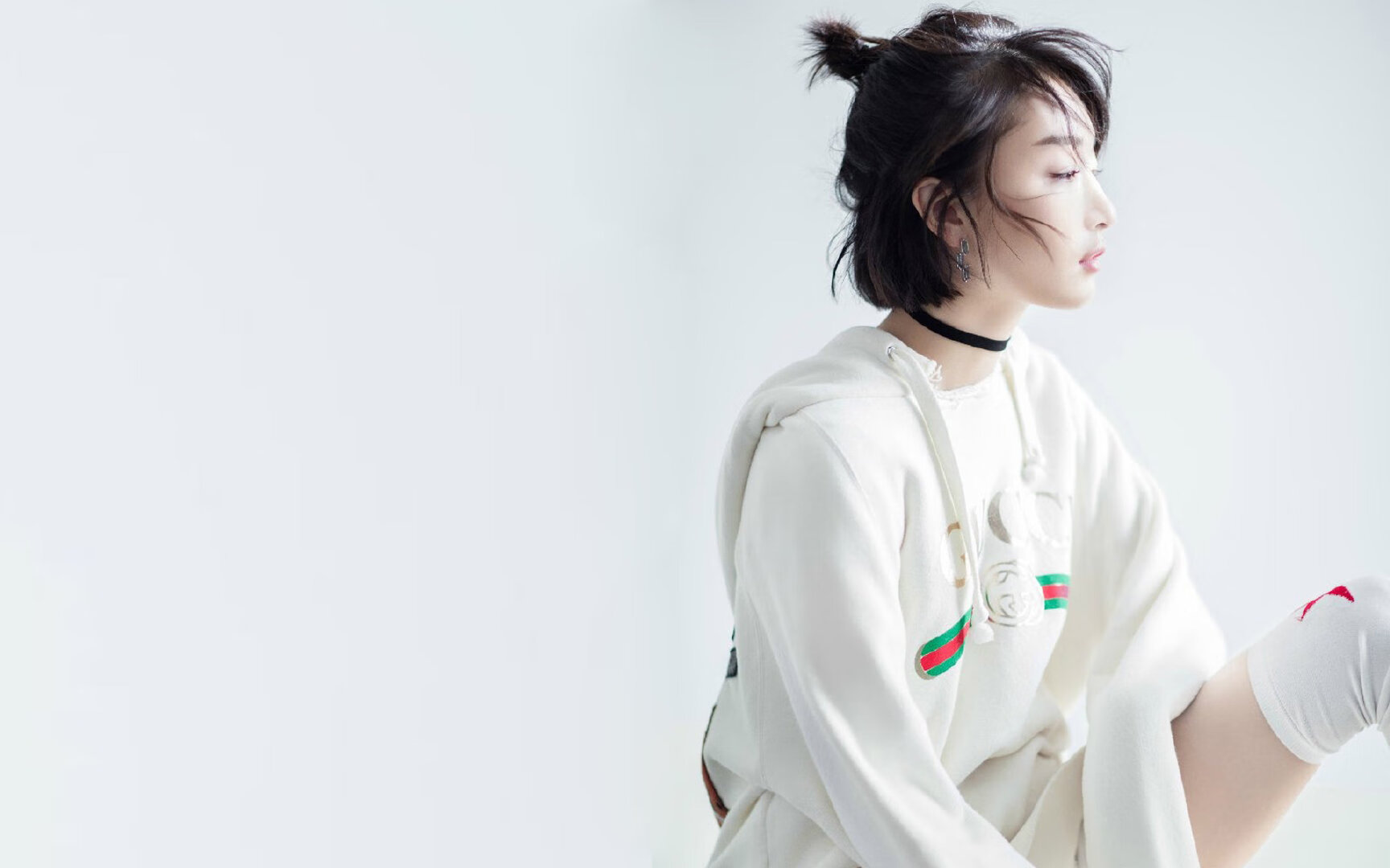 “意甲新秀连续破门，闪耀赛场赢得关注”，意甲新球衣